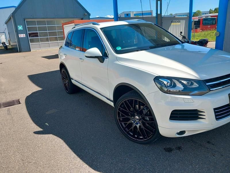 Weiß Gebraucht 2011 VW Touareg SUV | 18.100 € - Bild 1/4