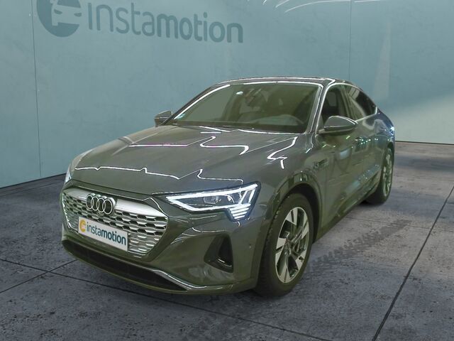 Grau Gebraucht 2024 Audi Q8 e-tron Advanced Plus SUV | 67.960 € (Teuer) - Bild 1/2