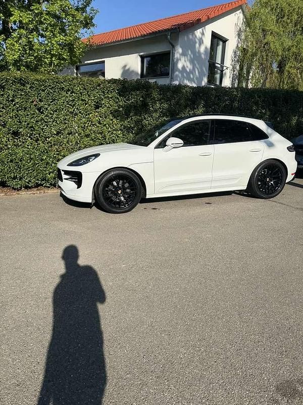 Gebraucht Porsche Macan 310 PS (228 kW) 2020 Weiß SUV