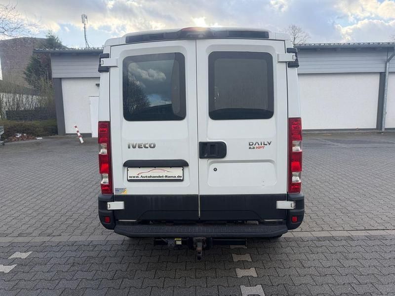 Gebraucht Iveco Daily 136 PS (100 kW) 2009 Weiß Van / Kleinbus