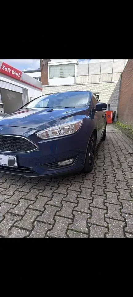 Gebraucht Ford Focus Business Edition 101 PS (74 kW) 2015 Blau Limousine
