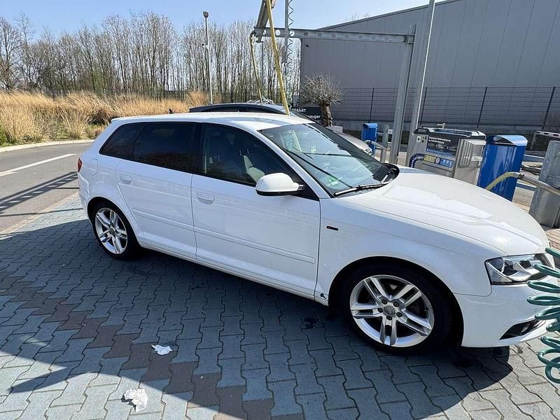 Gebraucht Audi A3 S-Line 125 PS (91 kW) 2010 Kleinwagen