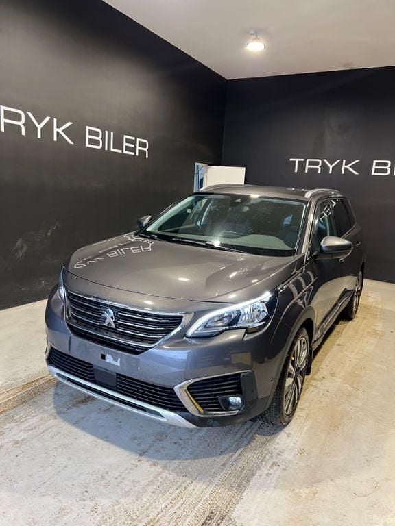 Grau Gebraucht 2019 Peugeot 5008 Allure SUV | 10.300 € (Guter Preis) - Bild 1/4