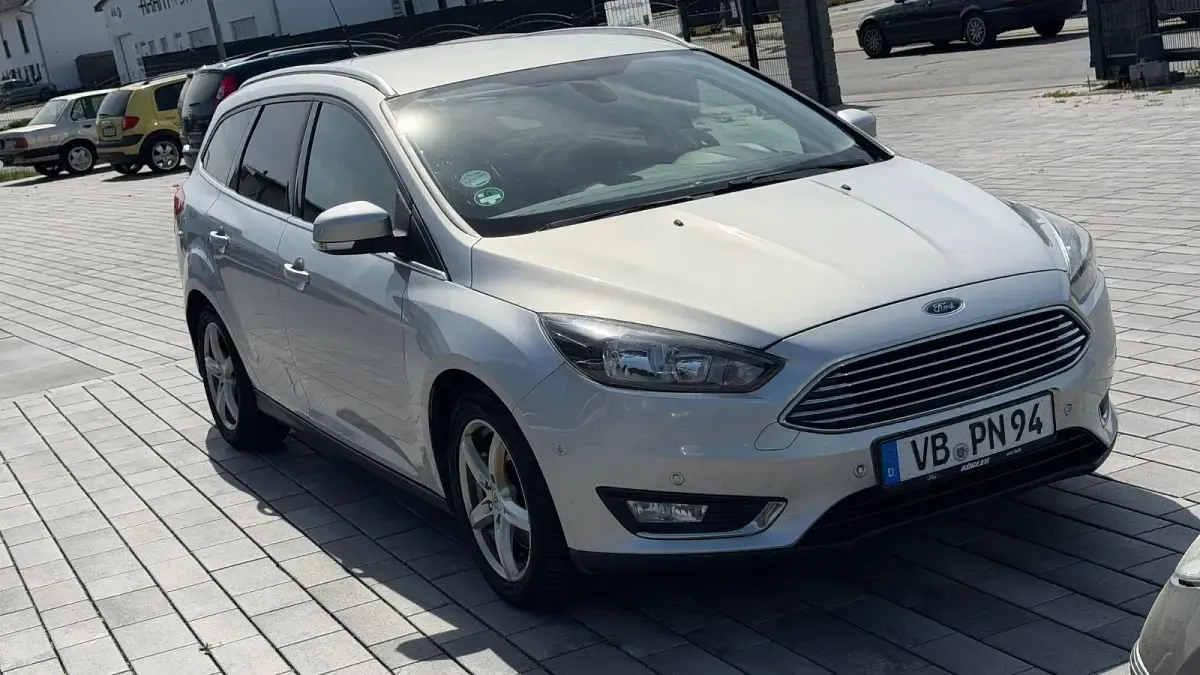 Używany Ford Focus Titanium 182 KM (133 kW) 2015 Srebrny Kombi