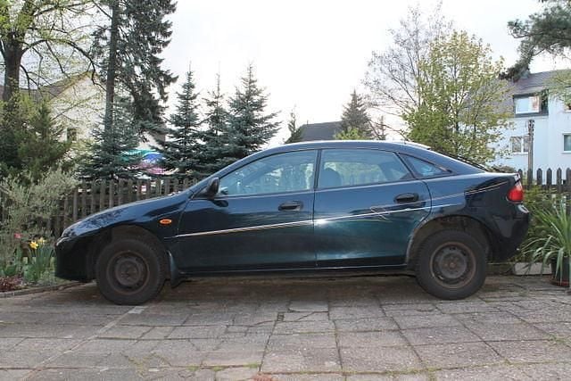 Gebraucht Mazda 323F 120 PS (88 kW) 1997 Grün metallic Limousine
