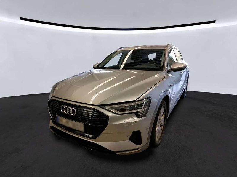 Gebraucht Audi e-tron Advanced 230 kW (313 PS) 2022 Florettsilber metallic SUV