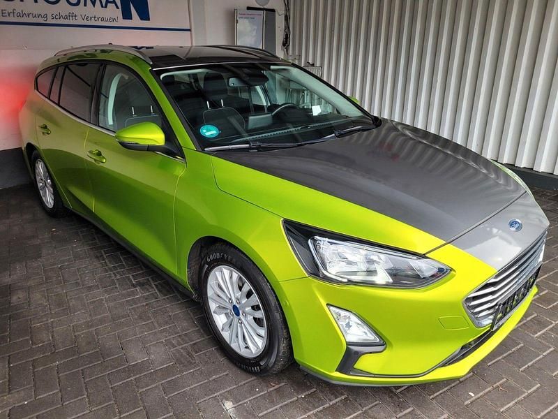 Używany Ford Focus Titanium 120 KM (88 kW) 2020 Niebieski Kombi