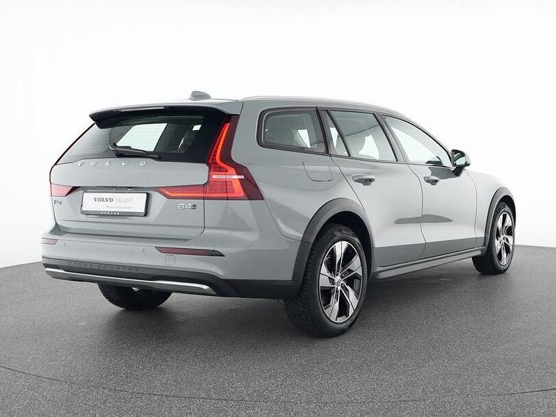 Gebraucht Volvo V60 197 PS (144 kW) 2023 Andere Kombi
