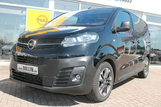 Gebraucht Opel Vivaro-e Combi Business 150 PS (110 kW) 2022 Diamant schwarz/karbon schwarz Van / Kleinbus