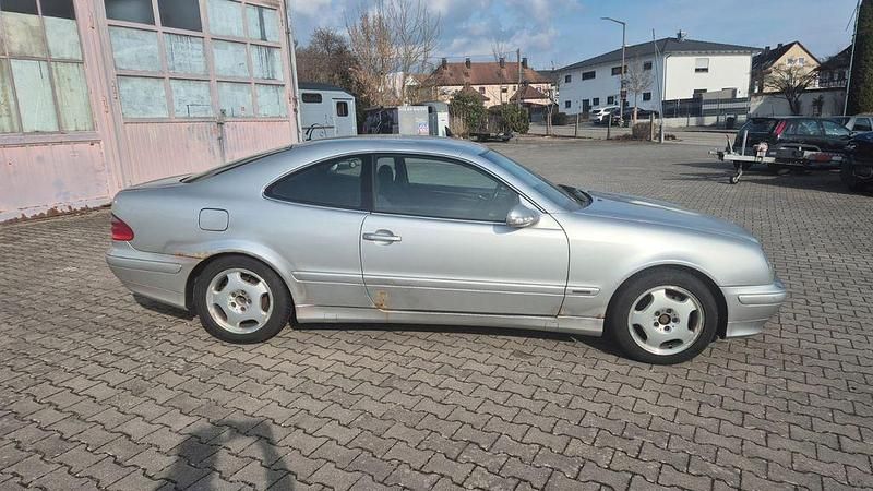 Gebraucht Mercedes CLK200 Elegance 163 PS (119 kW) 2001 Silber Coupé