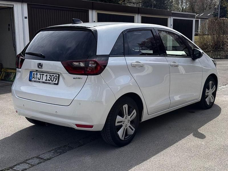 Gebraucht Honda Jazz Executive 109 PS (80 kW) 2021 Weiß Kleinwagen