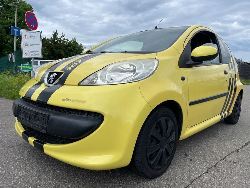 Gelb Gebraucht 2008 Peugeot 107 Filou Kleinwagen | 1.999 € (Fairer Preis) - Bild 1/4