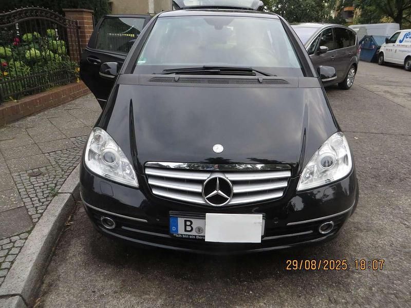Gebraucht Mercedes A200 Avantgarde 140 PS (102 kW) 2009 Schwarz Limousine