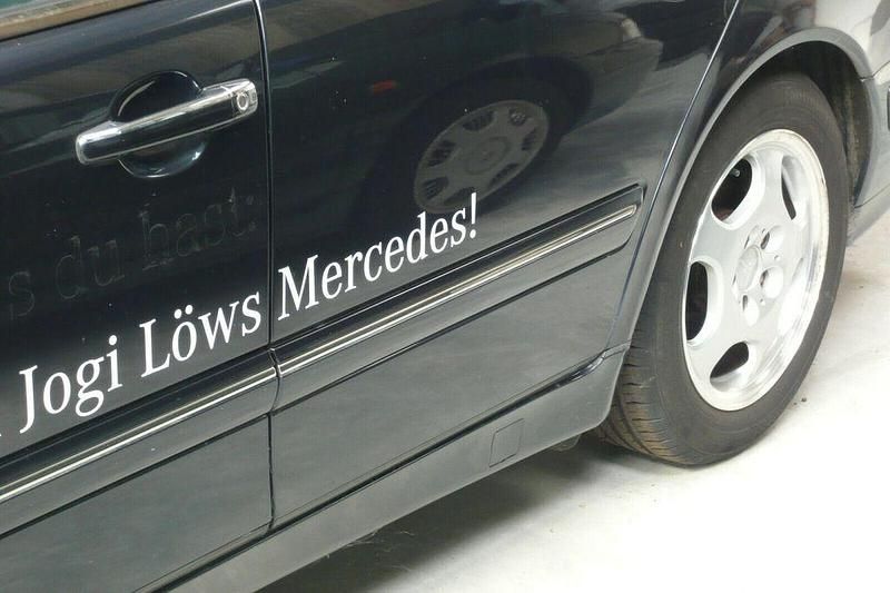 Gebraucht Mercedes E240 Avantgarde 170 PS (125 kW) 2001 Blau Limousine