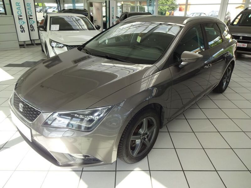Grau Gebraucht 2015 Seat Leon ST Style Kombi | 7.950 € (Guter Preis) - Bild 1/4