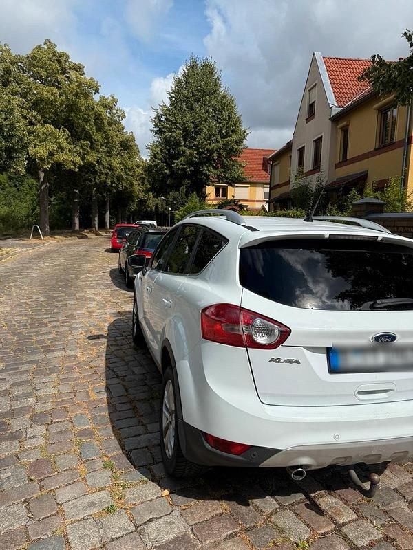 Weiß Gebraucht 2011 Ford Kuga SUV | 4.950 € (Superpreis) - Bild 1/4