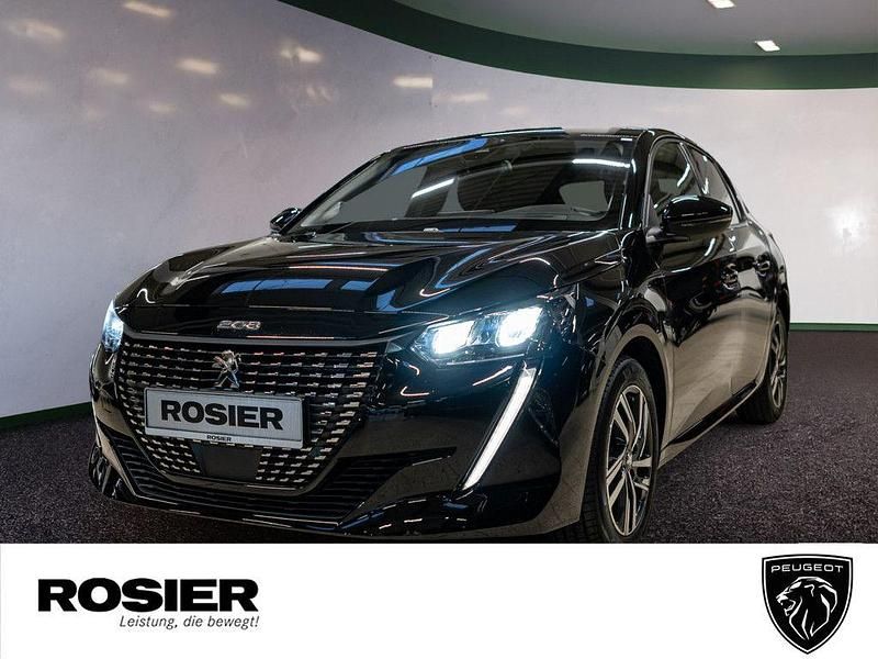 Schwarz / perla nera schwarz Gebraucht 2023 Peugeot 208 Allure Kleinwagen | 18.440 € (Etwas zu teuer) - Bild 1/4