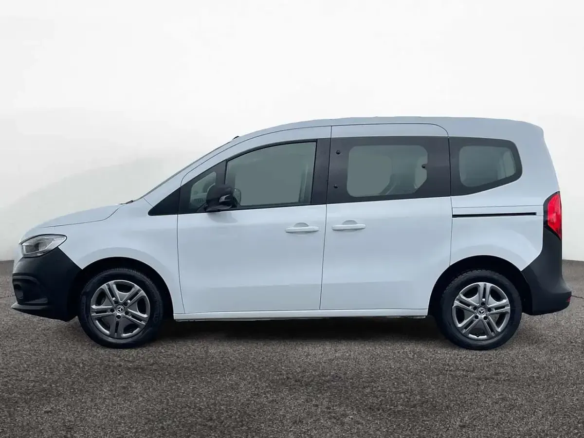 Gebraucht Mercedes Citan 110 102 PS (75 kW) 2023 Weiß Van / Kleinbus