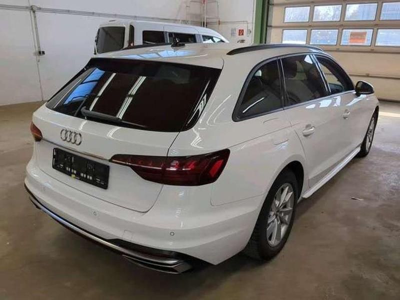 Gebraucht Audi A4 204 PS (150 kW) 2023 Ibisweiß Kombi
