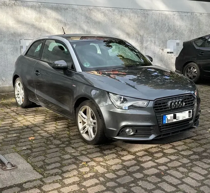 Gebraucht Audi A1 S-Line 122 PS (89 kW) 2010 Grau Kleinwagen