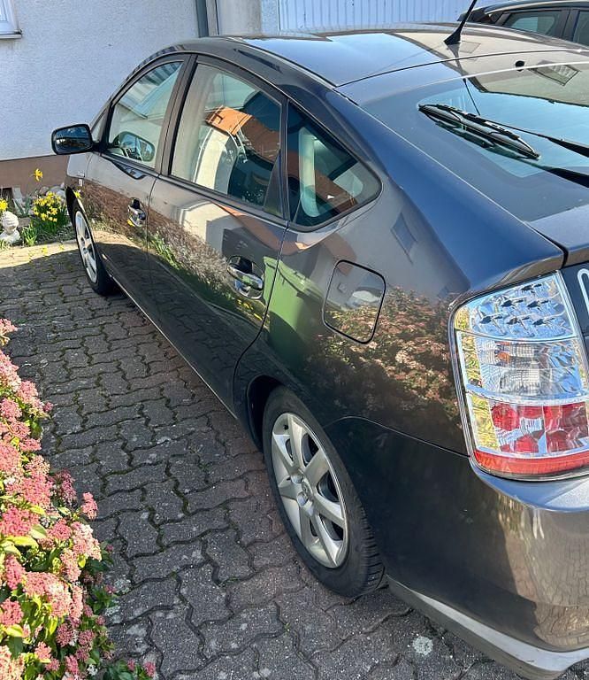 Gebraucht Toyota Prius 111 PS (81 kW) 2007 Grau Kleinwagen
