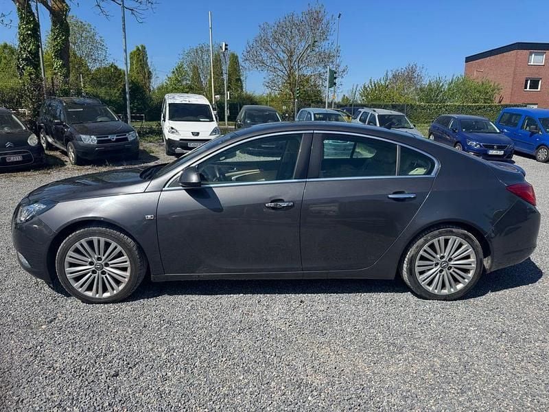 Gebraucht Opel Insignia Innovation 131 PS (96 kW) 2011 Grau Limousine