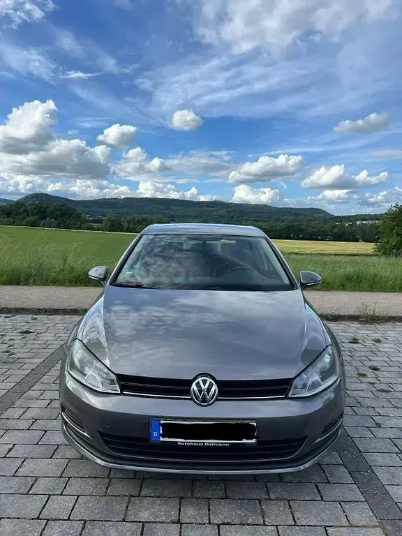 Gebraucht VW Golf VII Comfortline 105 PS (77 kW) 2013 Grau Limousine