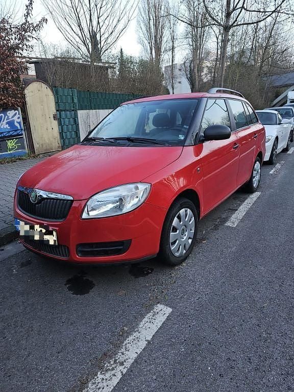 Gebraucht Skoda Fabia 60 PS (44 kW) 2010 Rot Kombi