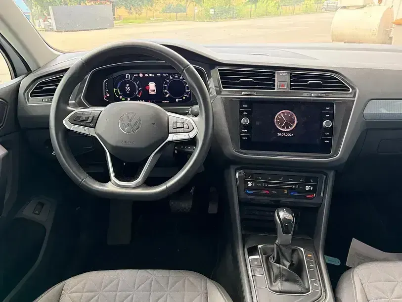 Gebraucht VW Tiguan Life 245 PS (180 kW) 2022 Pure white SUV