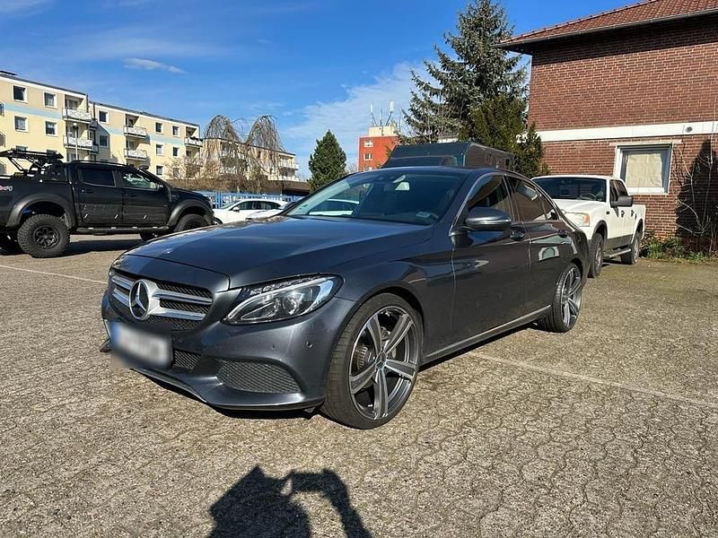 Gebraucht Mercedes C200 184 PS (135 kW) 2015 Grau Limousine