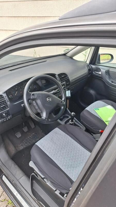 Schwarz Gebraucht 2001 Opel Zafira Van / Kleinbus | 999 € (Guter Preis) - Bild 1/4