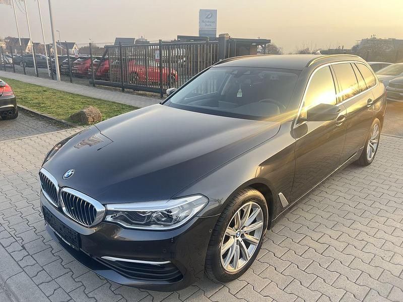 Gebraucht BMW 530 252 PS (185 kW) 2020 Sophistograu (metallic) Kombi