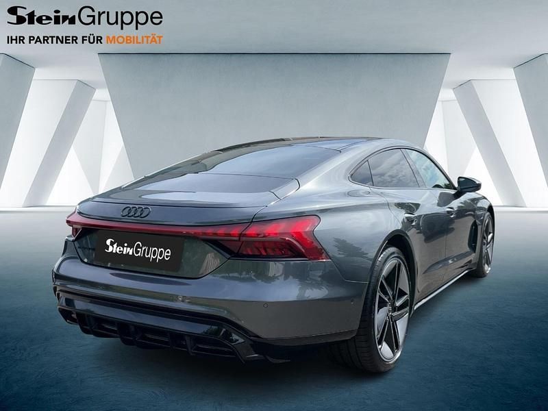 Second-hand Audi e-tron GT quattro Basis 350 kW (476 CP) 2024 Gri Berlinǎ