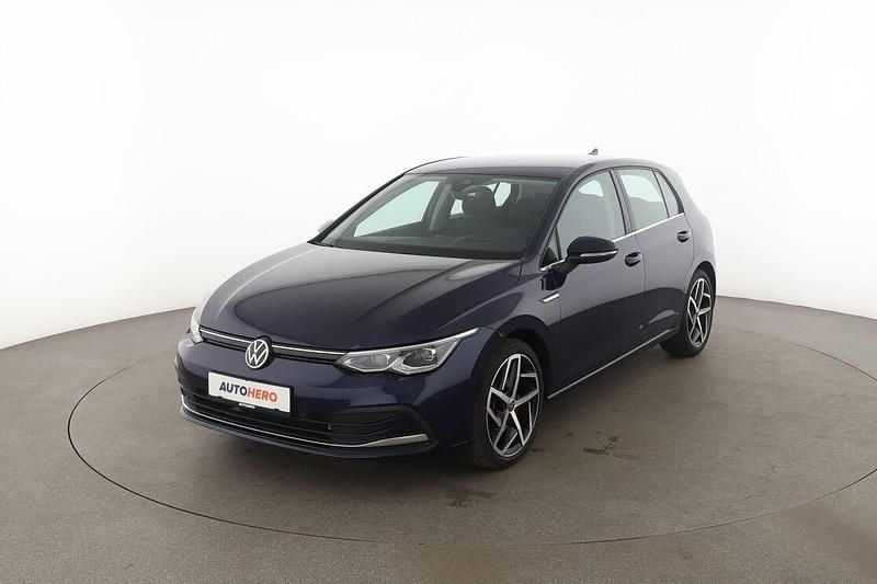 Blau Gebraucht 2020 VW Golf VIII Style Limousine | 22.470 € (Fairer Preis) - Bild 1/3