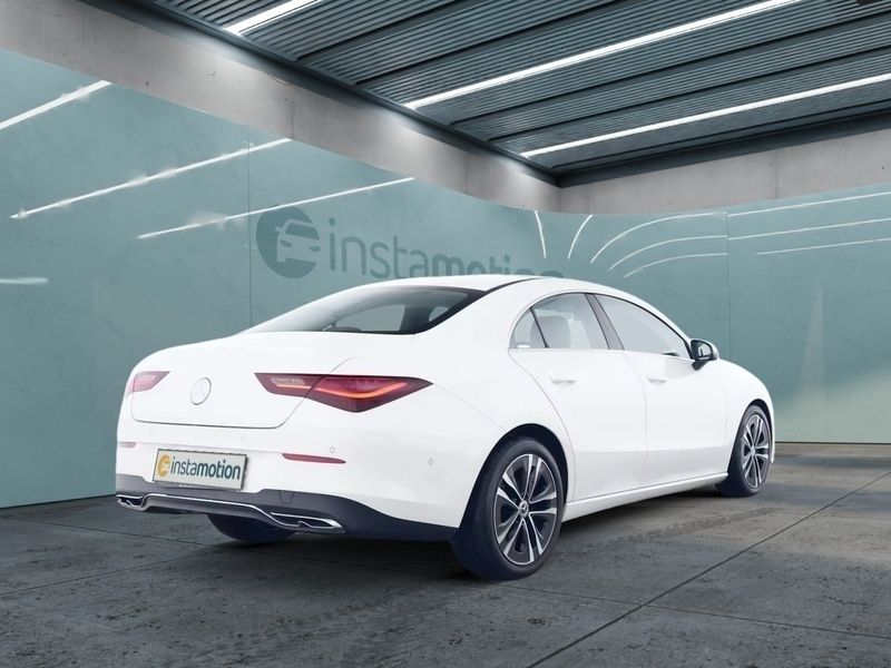 Gebraucht Mercedes CLA180 Progressive 116 PS (85 kW) 2023 Weiß Limousine