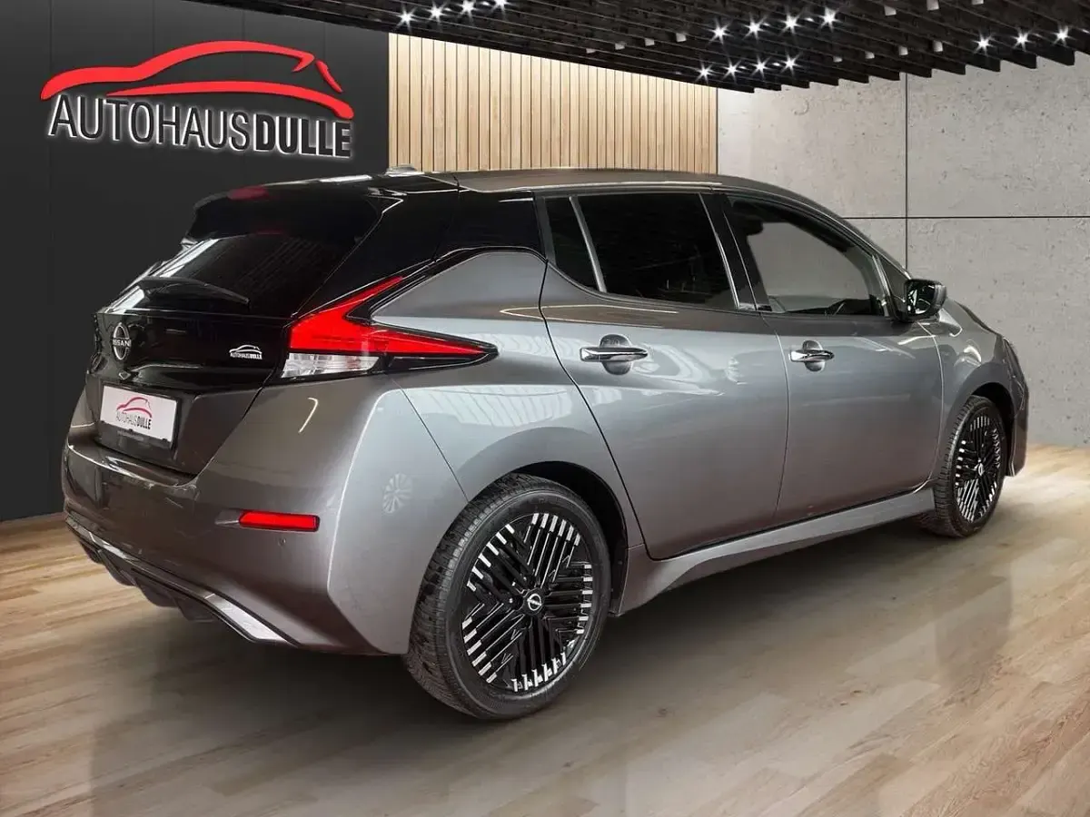 Brugt Nissan Leaf Tekna 110 kW (150 HK) 2022 Grå Hatchback