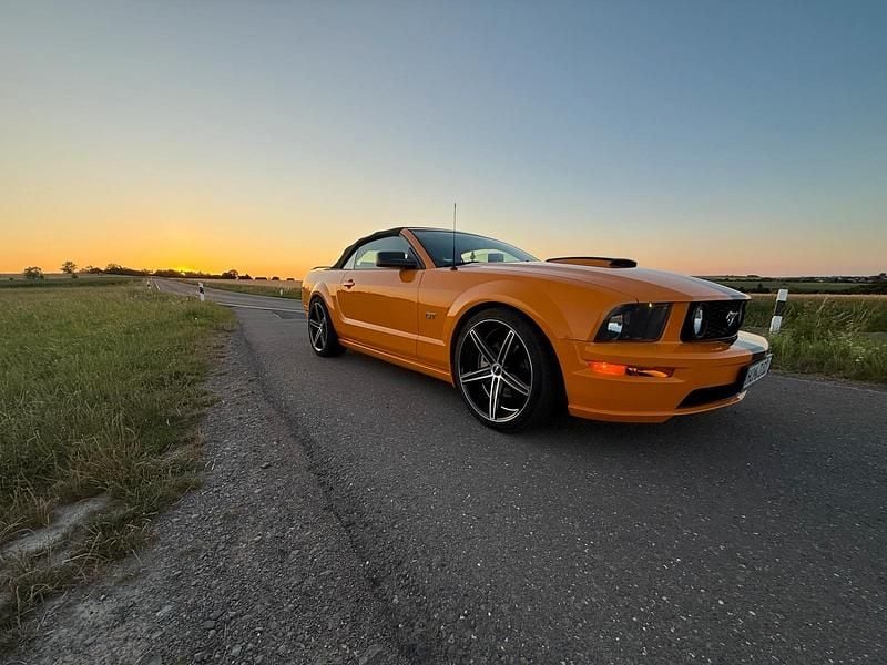 Gebraucht Ford Mustang GT 416 PS (305 kW) 2008 Gelb Cabrio