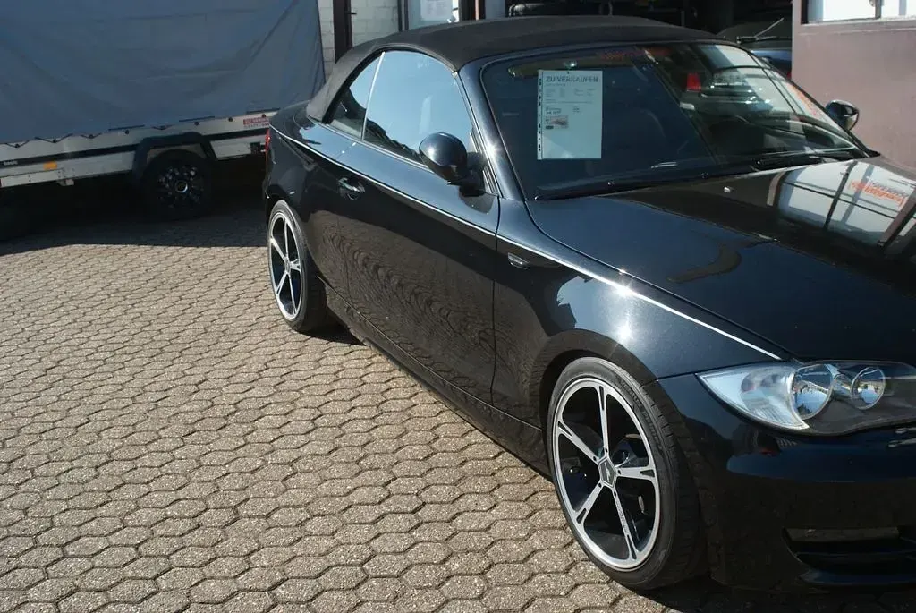 Gebraucht BMW 118 Cabriolet Advantage 143 PS (105 kW) 2008 Saphirschwarz Cabrio