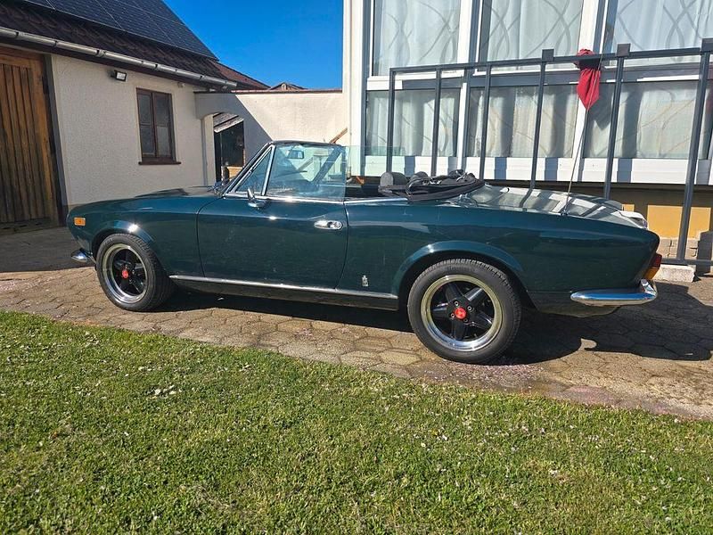 Gebraucht Fiat 124 Spider 105 PS (77 kW) 1982 Grün Cabrio