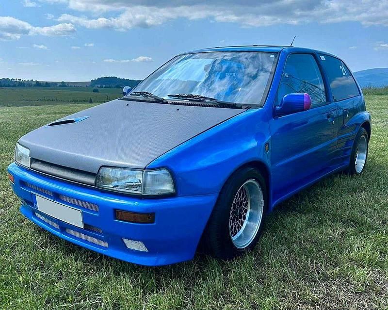 Gebraucht Daihatsu Charade 101 PS (74 kW) 1988 Blau Kleinwagen