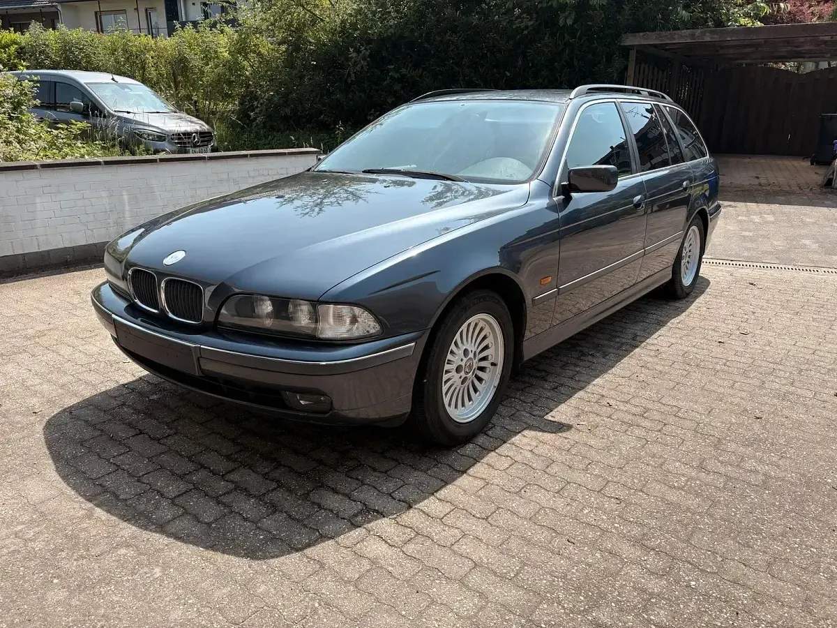 Gebraucht BMW 523 170 PS (125 kW) 1997 Grau Kombi