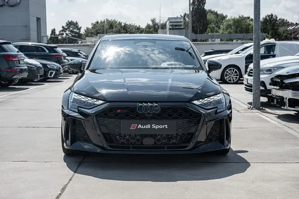 Neu Audi RS3 Sportback Sport 400 PS (294 kW) 2026 Schwarz Kleinwagen