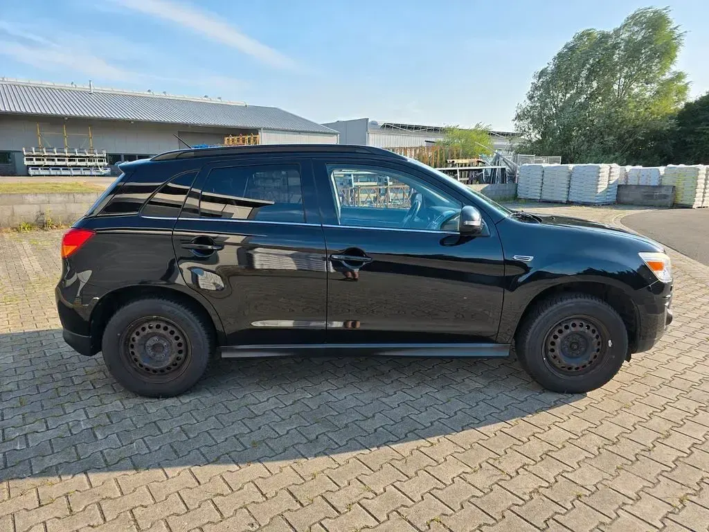 Gebraucht Mitsubishi ASX Intense 150 PS (110 kW) 2013 Schwarz SUV