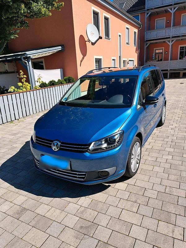 Blau Gebraucht 2012 VW Touran Highline Van / Kleinbus | 10.000 € (Fairer Preis) - Bild 1/4