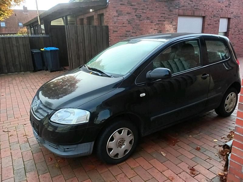 Schwarz Gebraucht 2006 VW Fox Kleinwagen | 500 € (Superpreis) - Bild 1/4