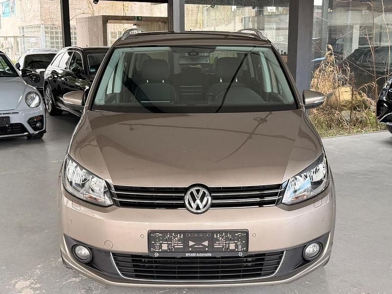 Gebraucht VW Touran Cup 140 PS (102 kW) 2015 Beige Van / Kleinbus