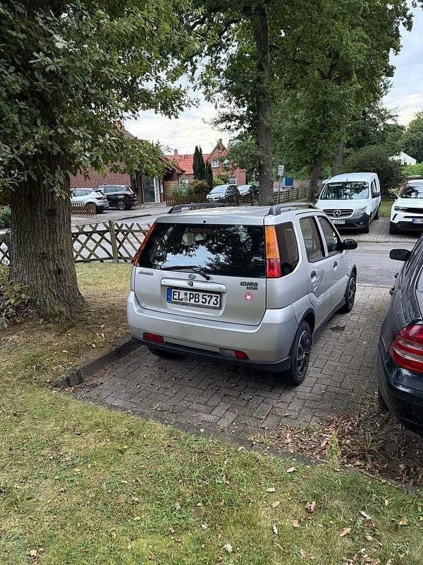 Silber Gebraucht 2005 Suzuki Wagon R+ Kombi | 750 € (Superpreis) - Bild 1/4