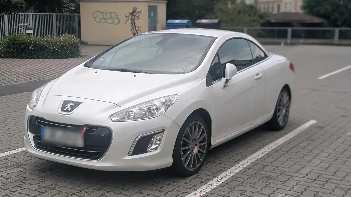 Gebraucht Peugeot 308 CC 200 PS (147 kW) 2013 Weiß Cabrio