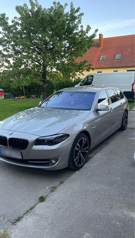Gebraucht BMW 520 184 PS (135 kW) 2012 Beige Kombi