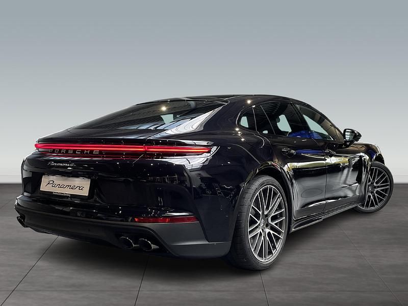Gebraucht Porsche Panamera 470 PS (345 kW) 2025 Schwarz Kleinwagen